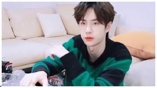 王一博吃瓜网,吃瓜网揭秘明星幕后故事