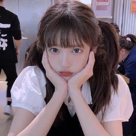 吃瓜抖音网红两字网名女,揭秘网络红人的魅力与挑战